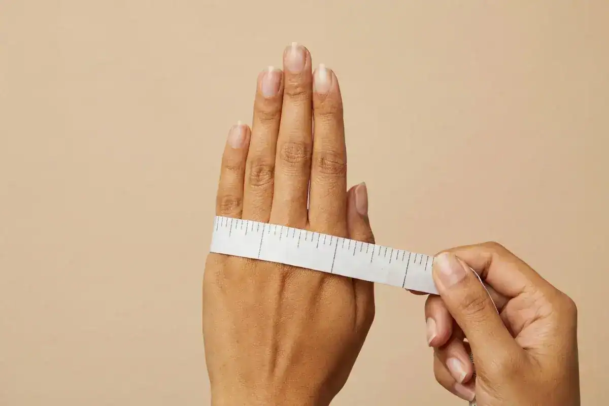 How to measure bangle size India by hand circumference method